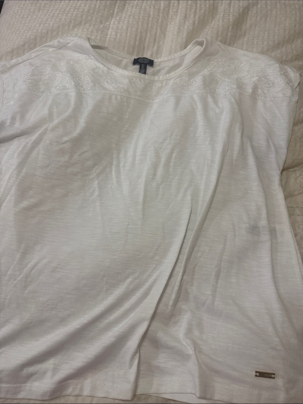 Jones New York White Short Sleeve Shirt with Subtle Embroidery